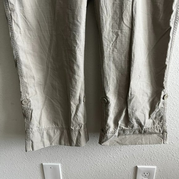 The North Face Women's Almatta Cropped Capri Khaki Pants Size 12 - Picture 3 of 12